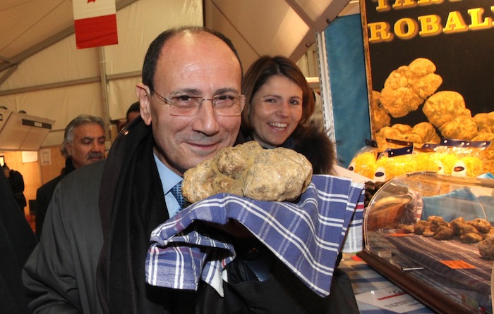 Immagini dall'Asta del tartufo bianco di Alba
