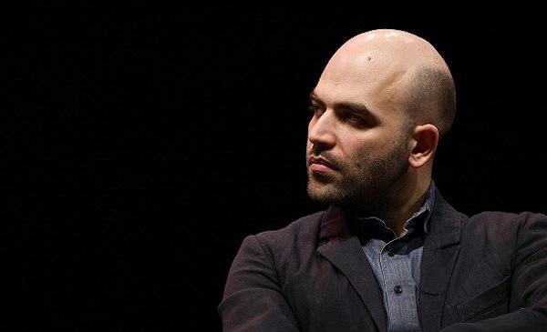 C’è rimasto solo il piacere della tavola ma per i detrattori “Roberto Saviano ci fa passare la fame”