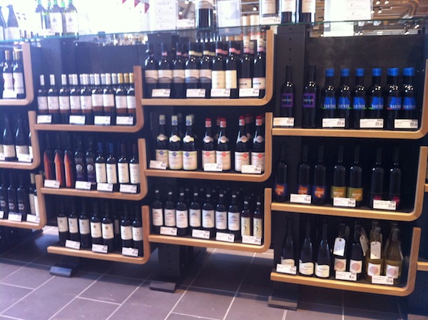 L'enoteca di Eataly Roma enoteca, eataly roma, apre eataly roma, farinetti eataly roma