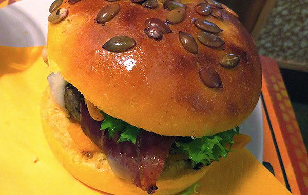 Open Baladin, Halloween burger