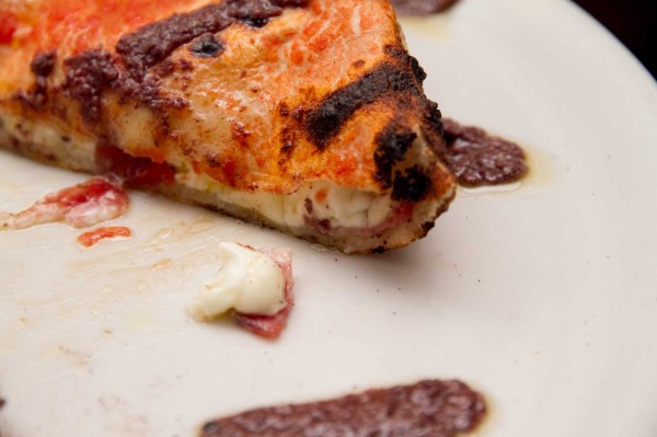 fetta-calzone-ripieno-Franco-Pepe