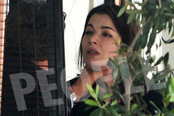 Charles Saatchi stringe il collo di Nigella Lawson Charles Saatchi, stringe il collo, Nigella Lawson