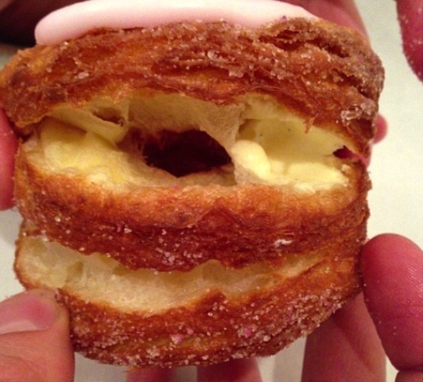 Com'è fatto un cronut Com'è fatto un cronut