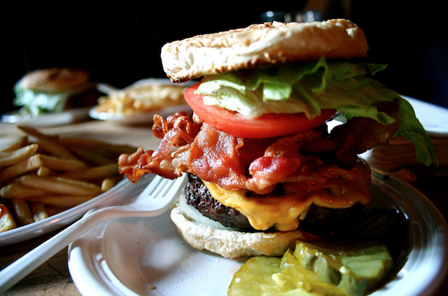 hamburger, corner bistro
