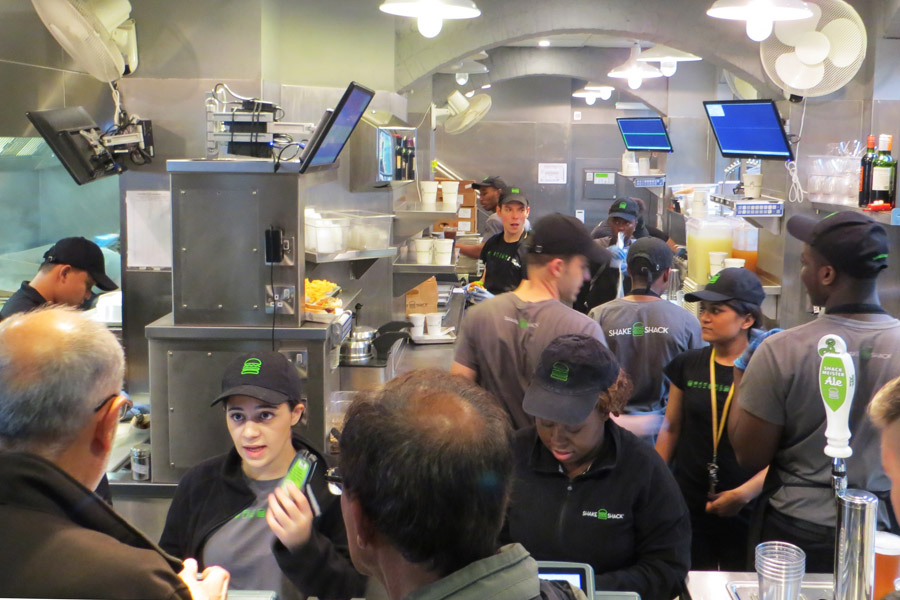 shake_shack_londra_cucina