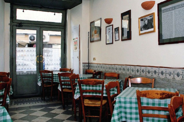 Donna Teresa, Napoli