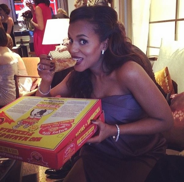 Kerry Washington mangia la pizza, Oscar 2014