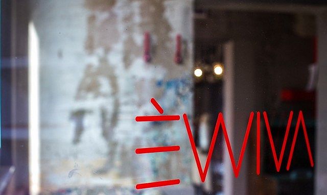 E'vviva - Ingresso visto da fuori