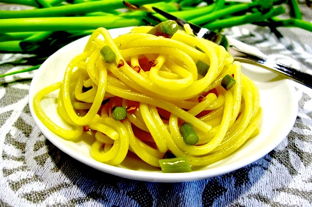 spaghetti ai talli d'aglio