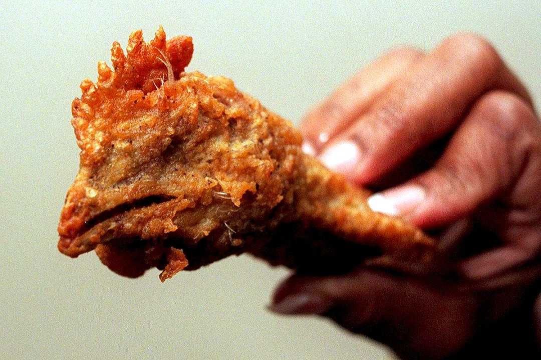 Paura e disgusto a tavola: 25 cose spaventose trovate nel cibo