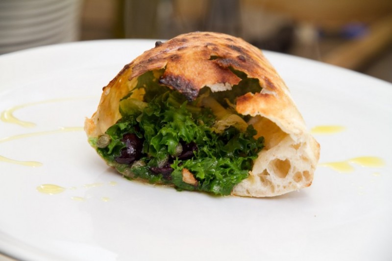 Calzone con la scarola riccia di Franco Pepe