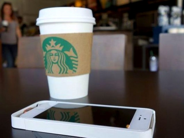 Caricatori wireles per smartphone prossimamente da Starbucks