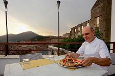 La pizza di Franco Pepe potrebbe essere la migliore del mondo, parola di Premio Pulitzer