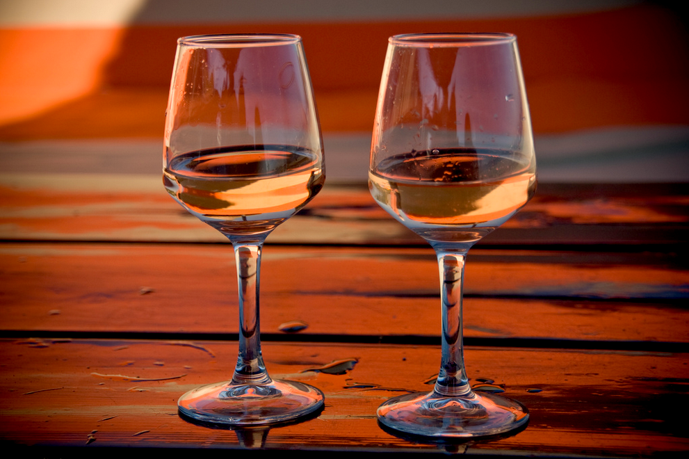 20 stuzzicanti vini italiani, uno per regione, che cambieranno la vostra idea di rosé