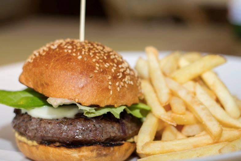 5 trucchi: il perfetto cheeseburger fatto in casa