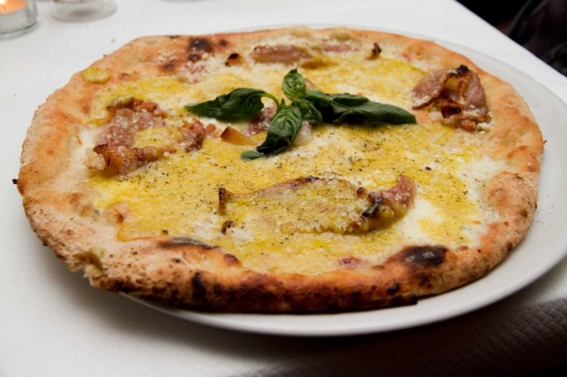 Pizza alla carbonara