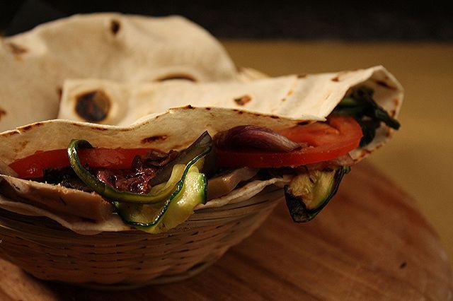 piadina, verdure, gourmet