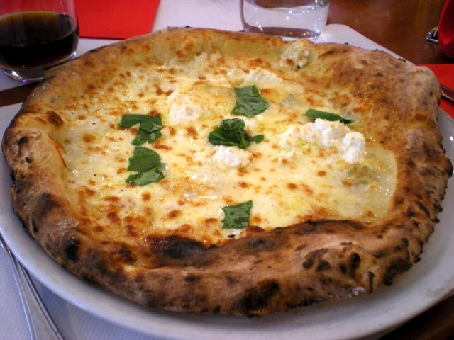 Pizza ai formaggi