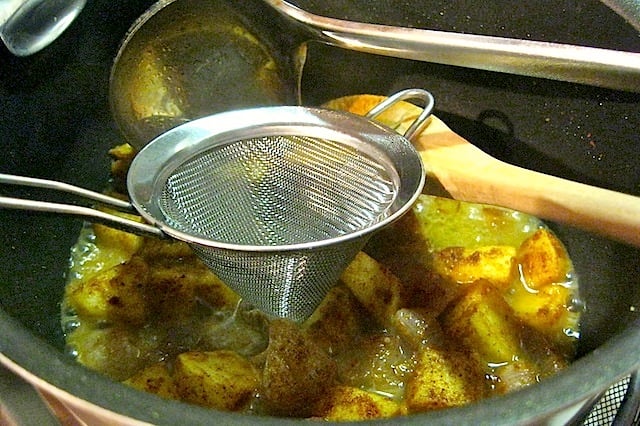 pollo al curry brodo