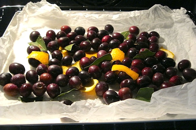 Olive nere sott'olio, cottura al forno