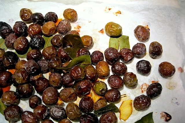 Olive nere sott'olio, dopo la cottura al forno