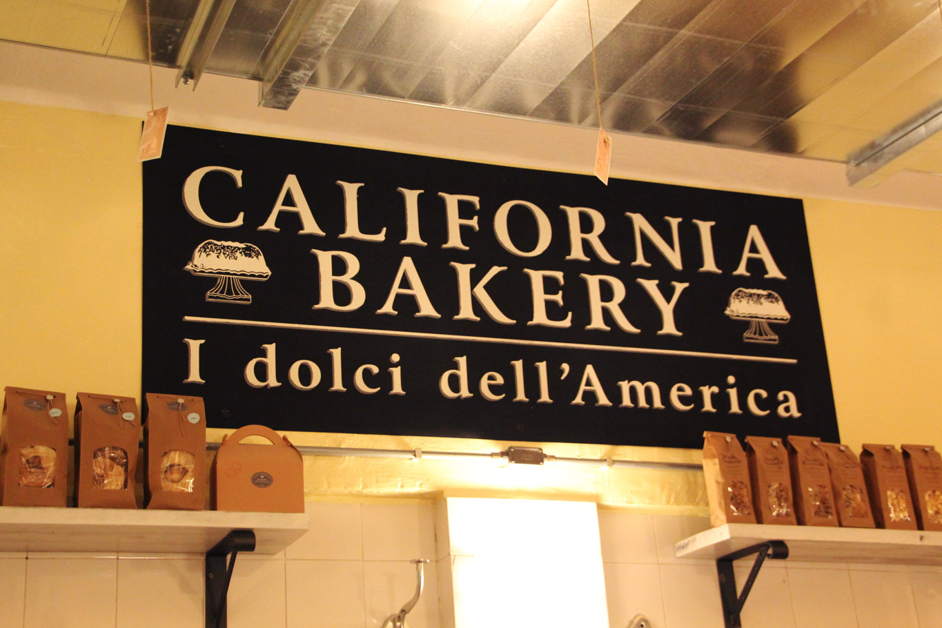 california bakery insegna
