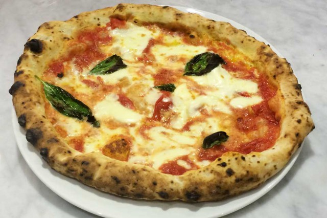 pizza Margherita, Sorbillo al Duomo