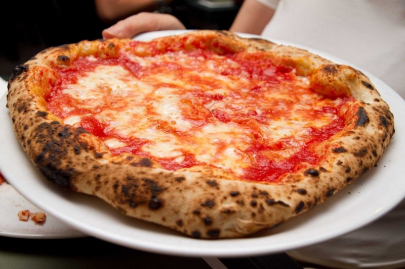 pizza Margherita, della pizzeria Tonda