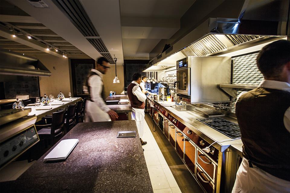 Ristoranti guida Michelin: il tavolo dello chef, le rare immagini di un privilegio che vogliono tutti