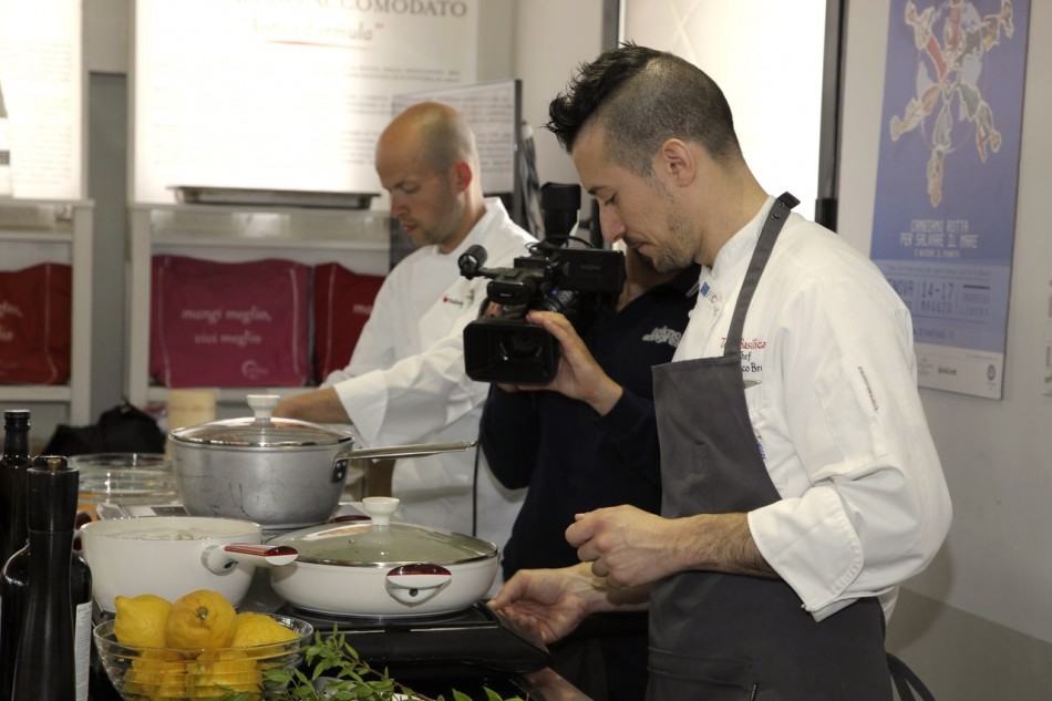 Slow Fish 2015, affumicatura del pesce