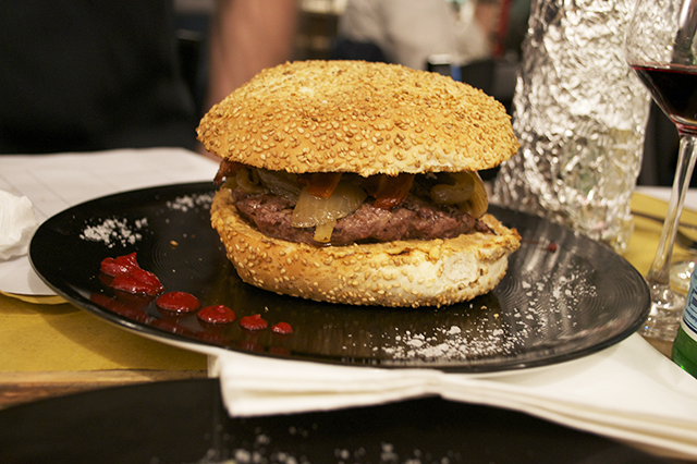 juicylucy-rockburger