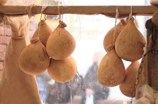 formaggi, calabria, caciocavallo di Ciminà