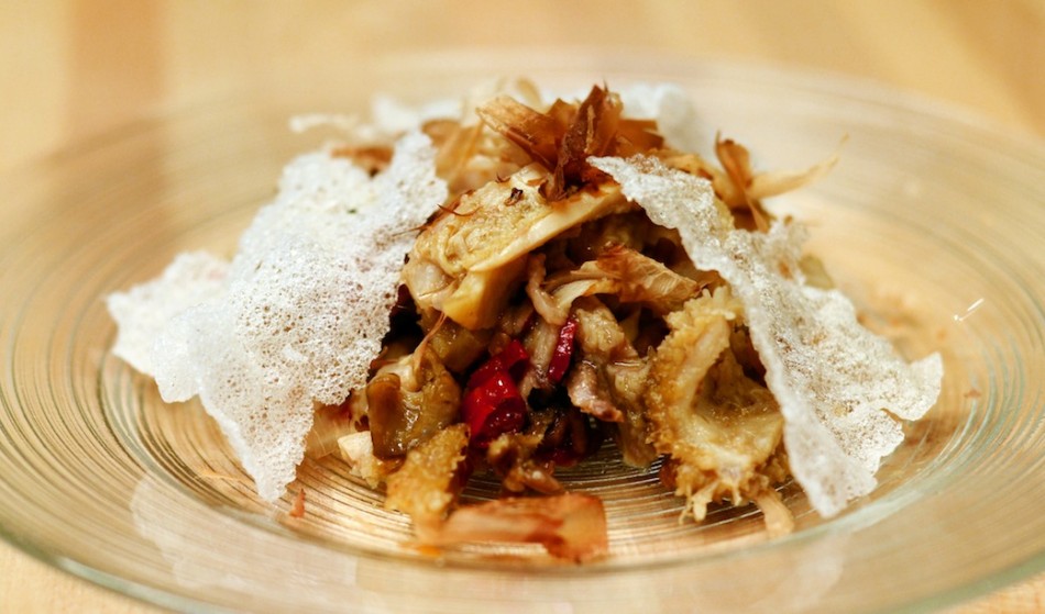 insalata di trippa fredda, carta di riso, peperoncino fermentato