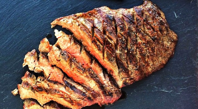 Incidere la bistecca