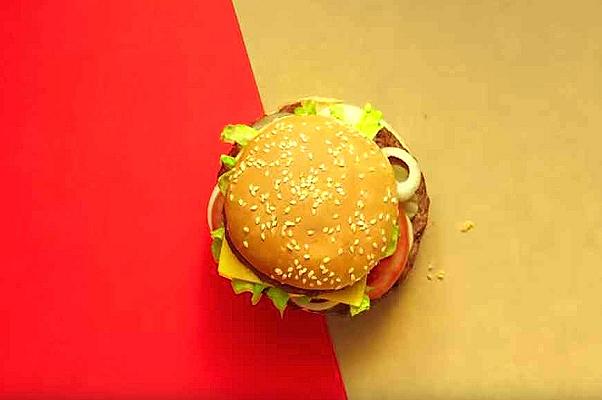 McWhopper: Burger King offre a McDonald’s il patto dell’hamburger