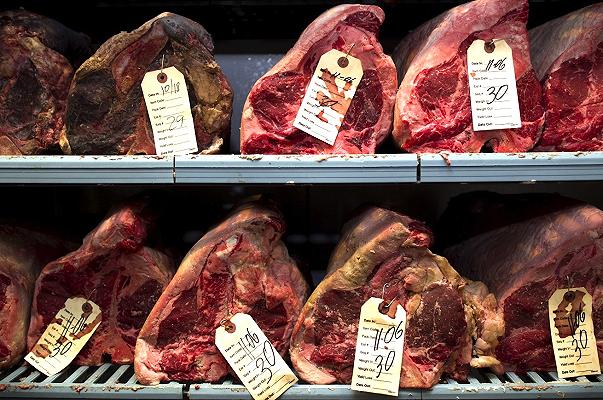 Effetto Mucca Pazza: psicosi della carne rossa cancerogena