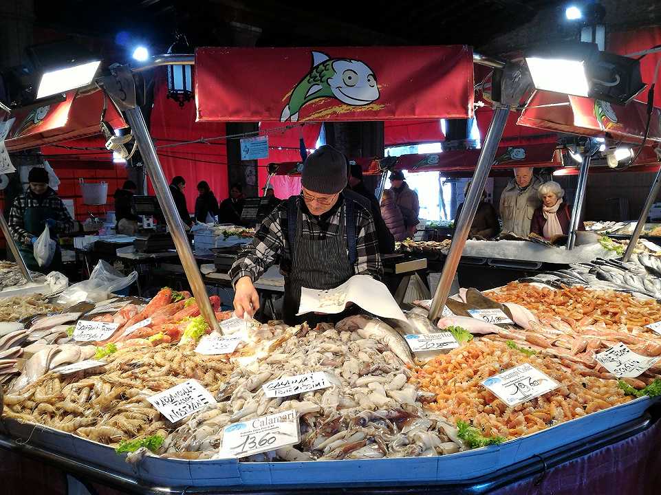 5 posti dove comprare il pesce fresco come un veneziano doc