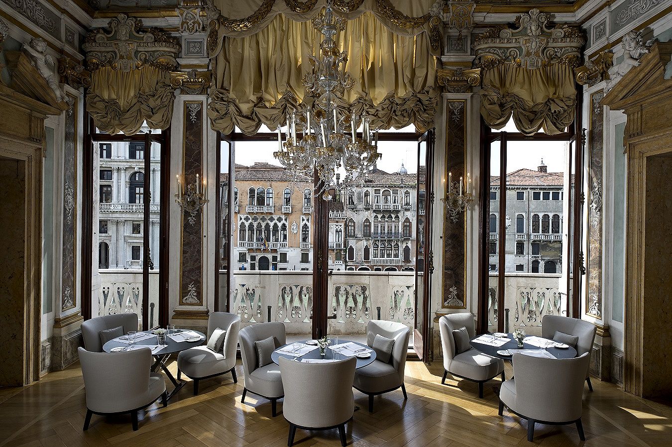 Canal Grande Venice - Piano Nobile Dining Room