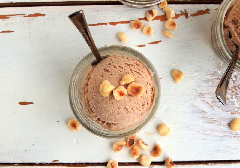 gelato alle nocciole