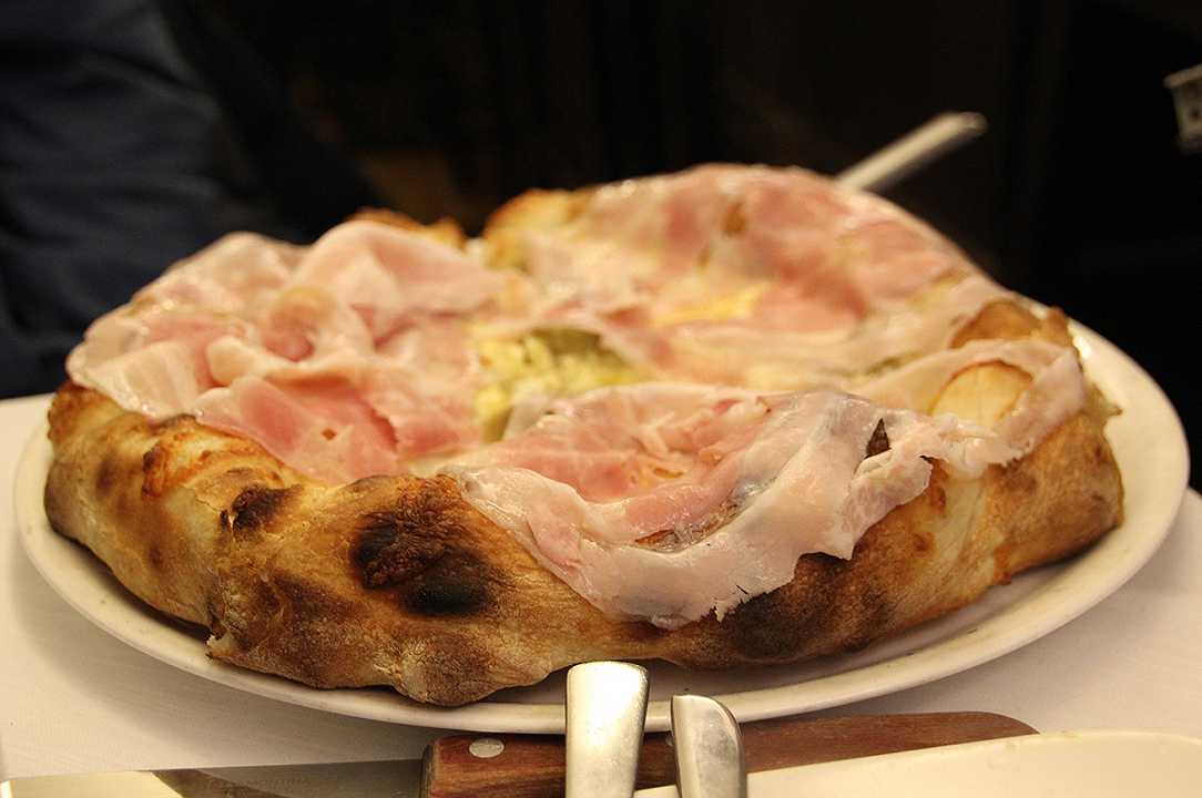 Piccola Piedigrotta a Reggio Emilia: la pizzeria dove andare e ritornare