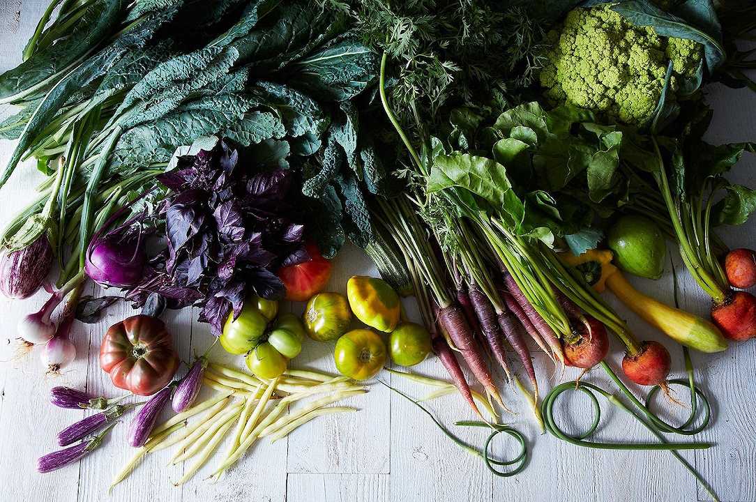 Conservare frutta e verdura di stagione: 5 errori che facciamo spesso