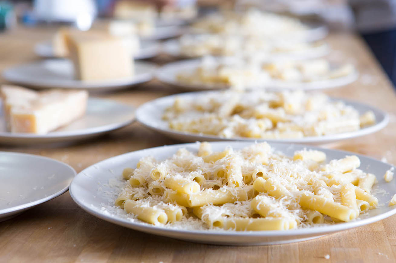 pasta con parmigiano reggiano e con grana padano