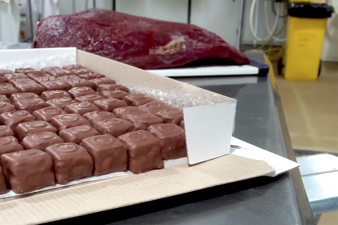 Cioccolatini alla carne di manzo: li hanno inventati davvero