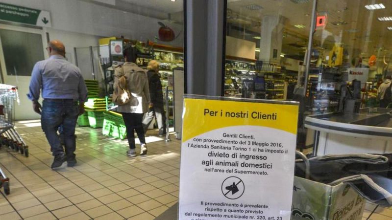 divieto cani al supermercato