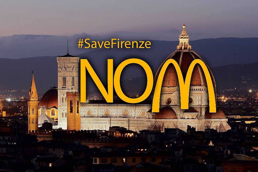 McDonald’s in piazza Duomo: Firenze Disneyland del Rinascimento