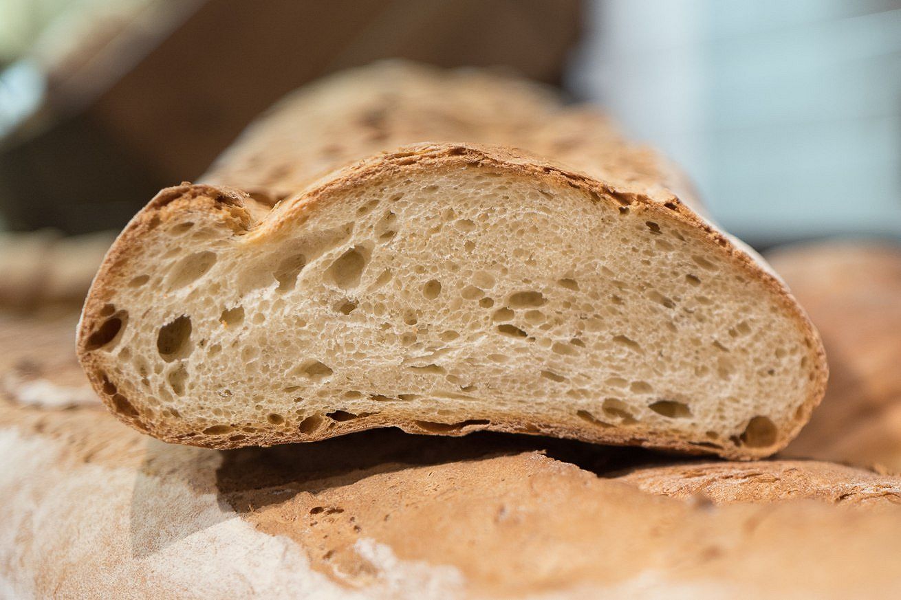 Pane biologico cotto al forno a legna del vecchio mulino di Cartigliano