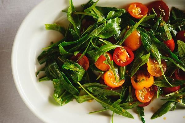 insalata rucola e pomodorini