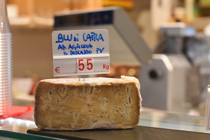 mercato del suffragio; latteria