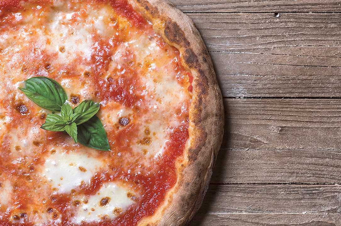 Intervista ai napoletani che pensano di vendere la vera pizza napoletana surgelata