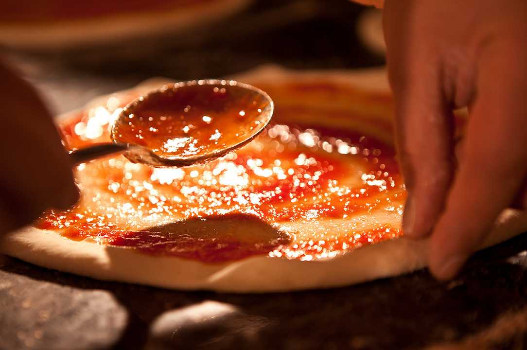 Quanto guadagnano i pizzaioli con una pizza Margherita?